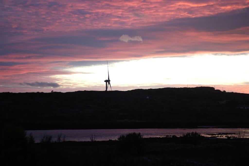 Curlews Rest - Gateway To The Aran Islands Daire Galway Dış mekan fotoğraf