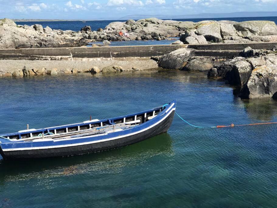 Curlews Rest - Gateway To The Aran Islands Daire Galway Dış mekan fotoğraf